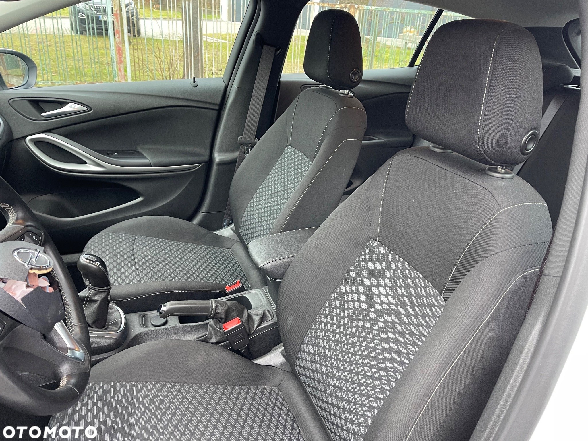 Opel Astra 1.5 D Start/Stop Business Edition - 18