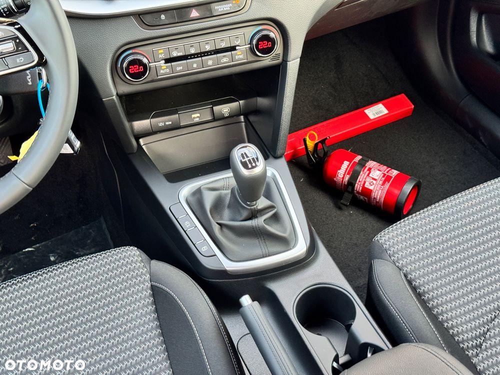 Kia Ceed 1.5 T-GDI M - 15