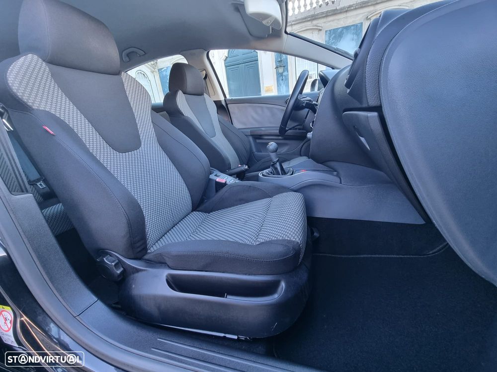SEAT Leon 1.9 TDI Sport Up DPF - 9