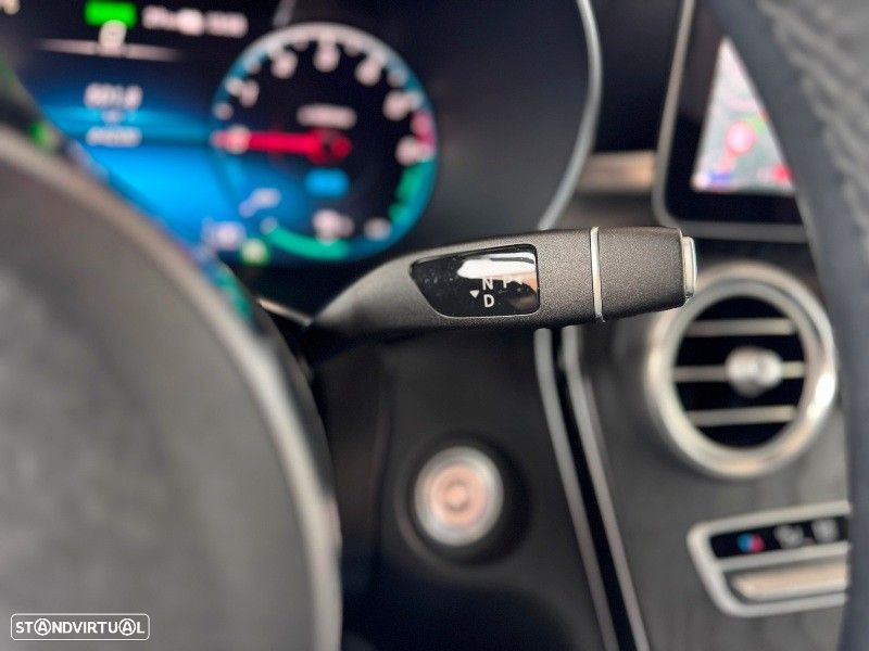 Mercedes-Benz GLC 300 - 32