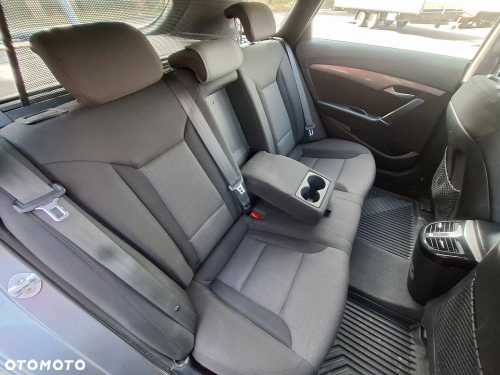 Hyundai i40 1.7 CRDi Style - 17