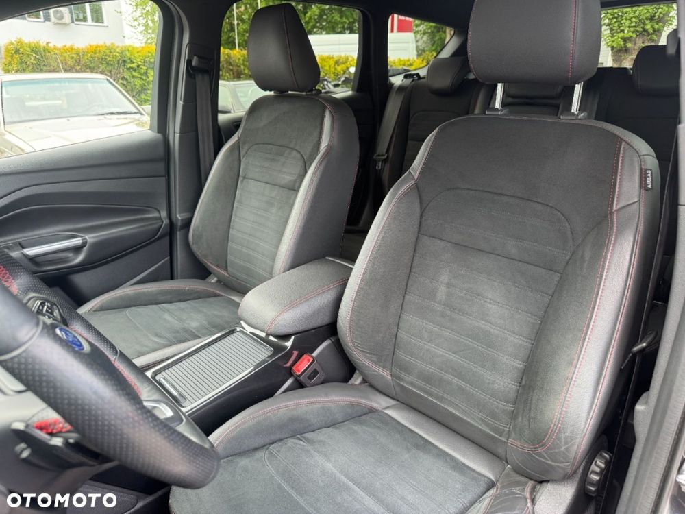 Ford Kuga - 17