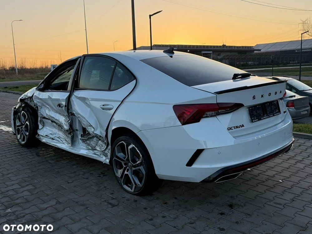 Skoda Octavia 2.0 TSI RS DSG - 4