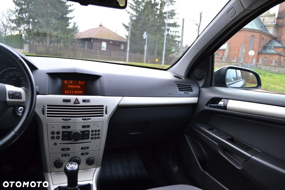 Opel Astra - 28