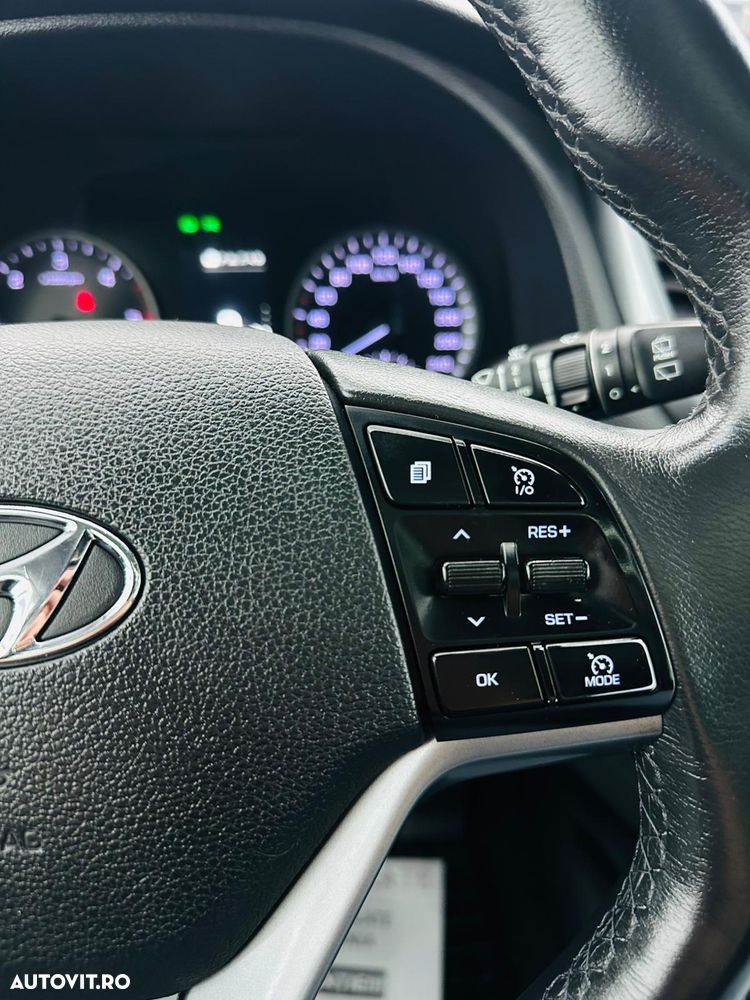 Hyundai Tucson 2.0 CRDI 2WD Style - 33