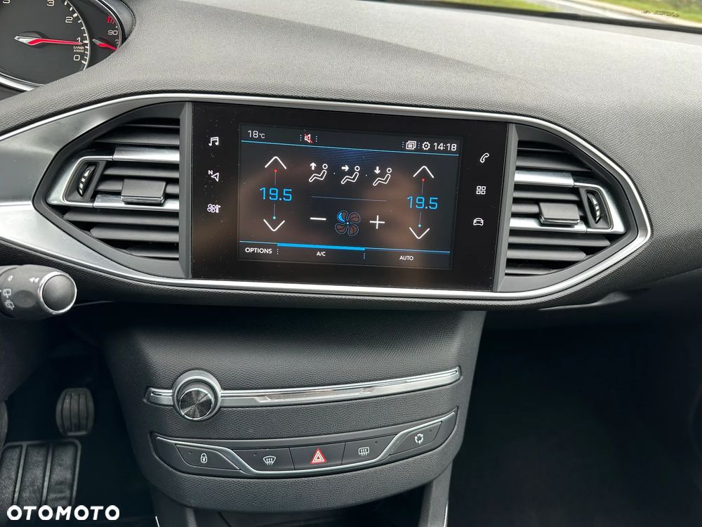 Peugeot 308 - 30