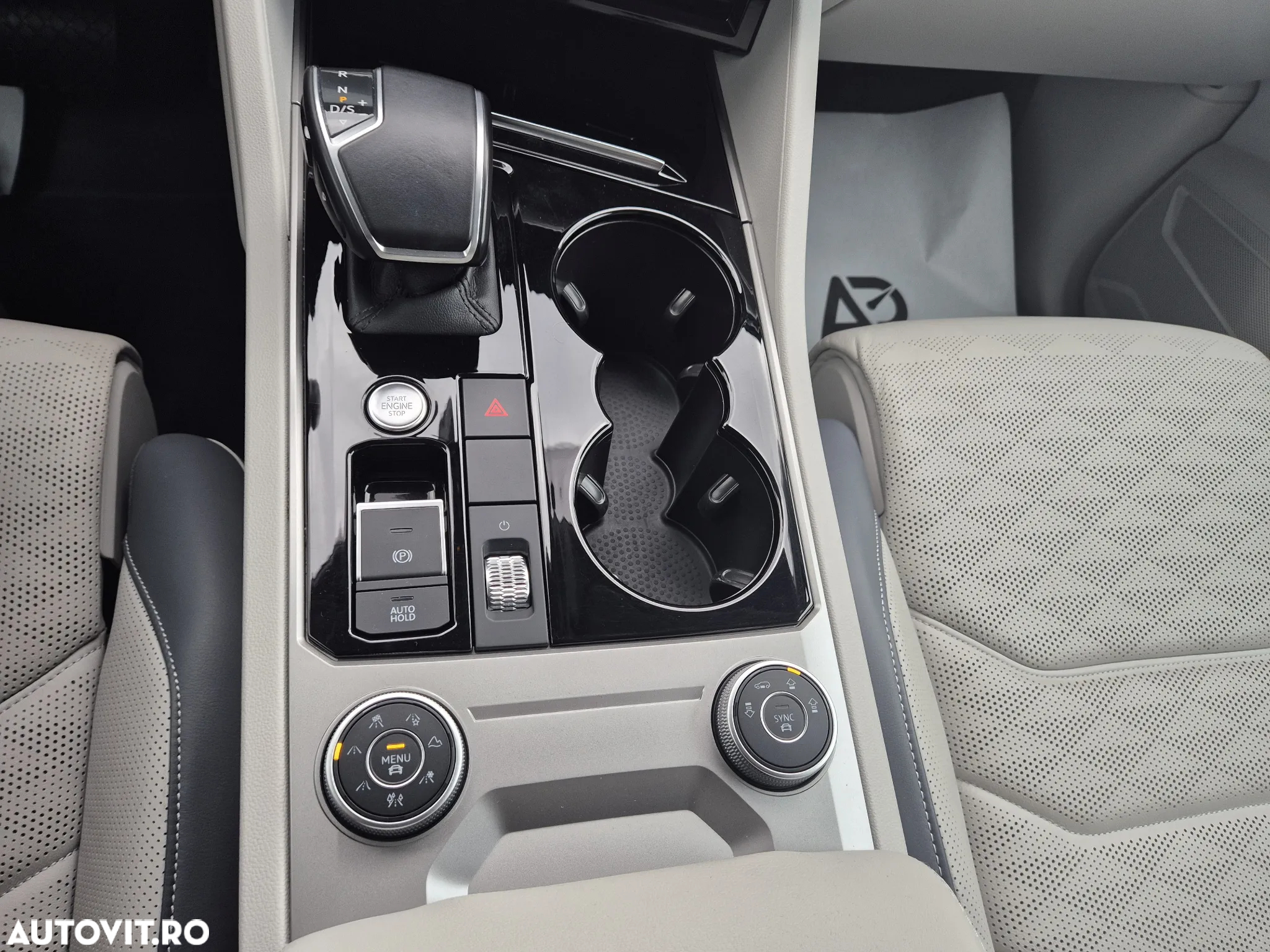 Volkswagen Touareg - 14