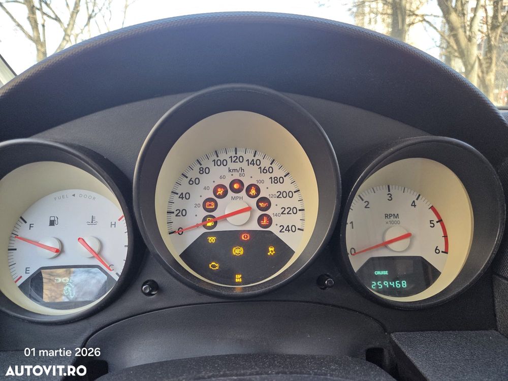 Dodge Caliber 2.0 CRD SXT - 8