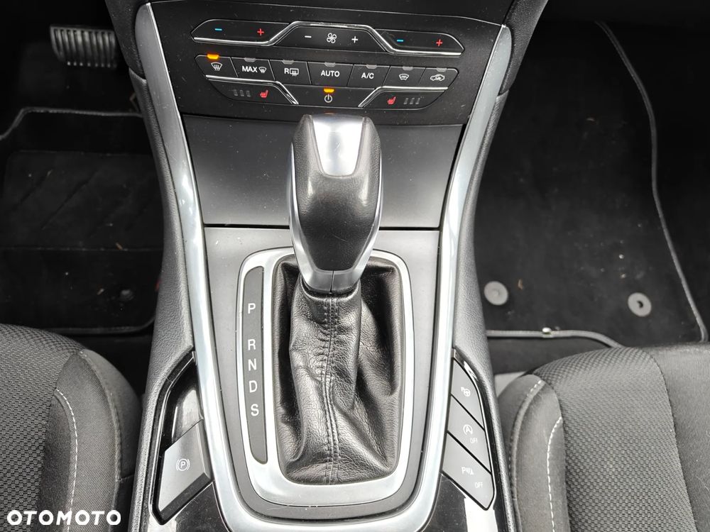 Ford S-Max 2.0 TDCi Bi-Turbo Titanium PowerShift - 17