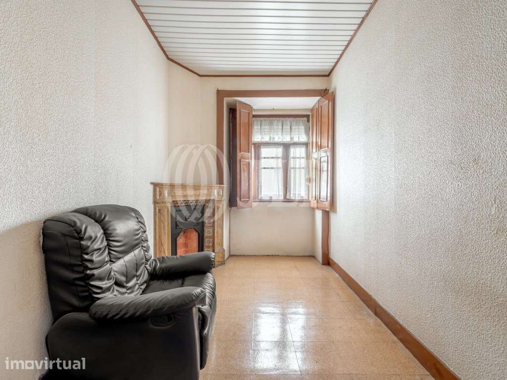 Prédio para reabilitar com PIP aprovado no Porto - Grande imagem: 5/26