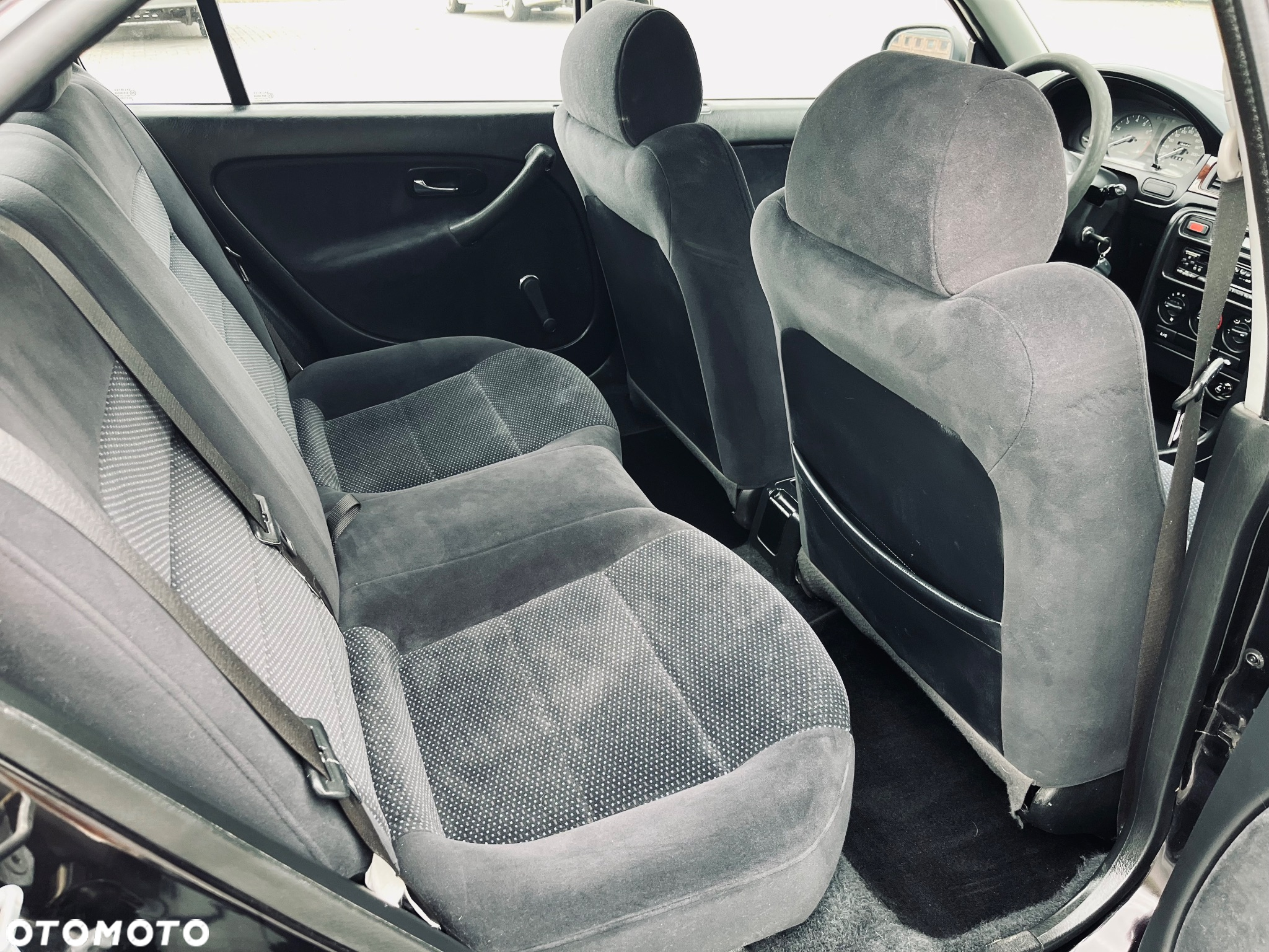 Honda Civic 1.4i S - 14