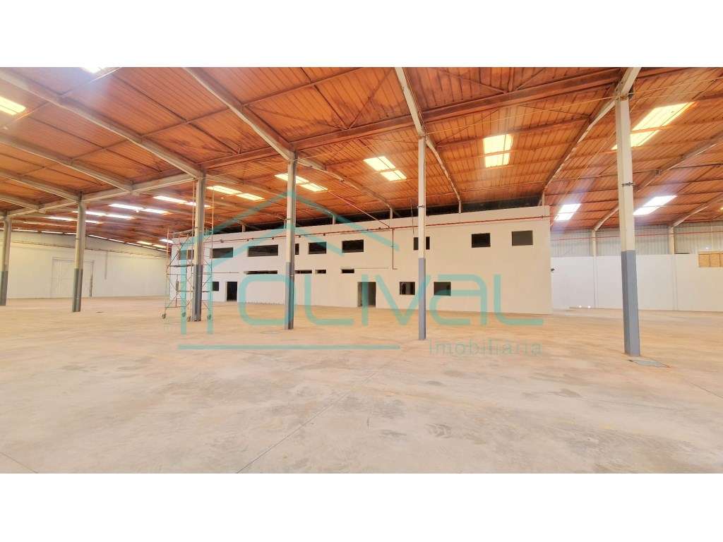 Armazém industrial em Samora Correia - Grande imagem: 4/16