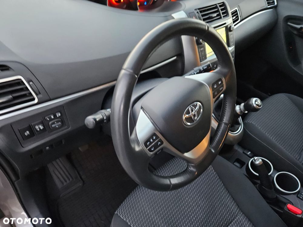 Toyota Verso 1.6 D-4D 5-Sitzer Start/Stop Edition S+ - 22