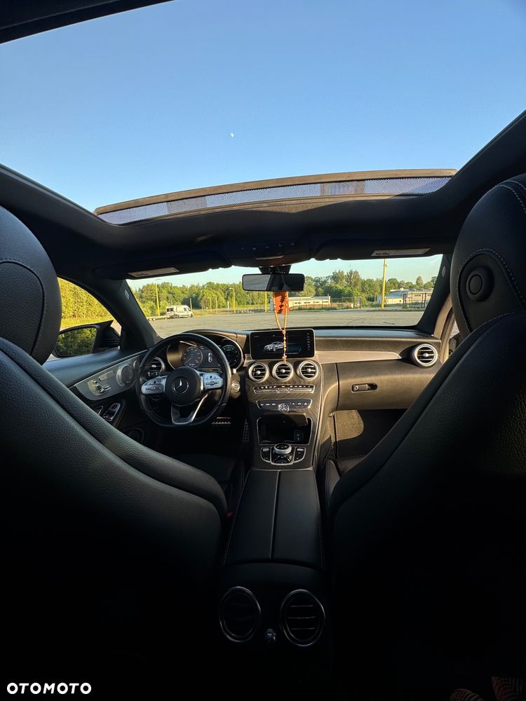 Mercedes-Benz Klasa C 300 9G-TRONIC - 11