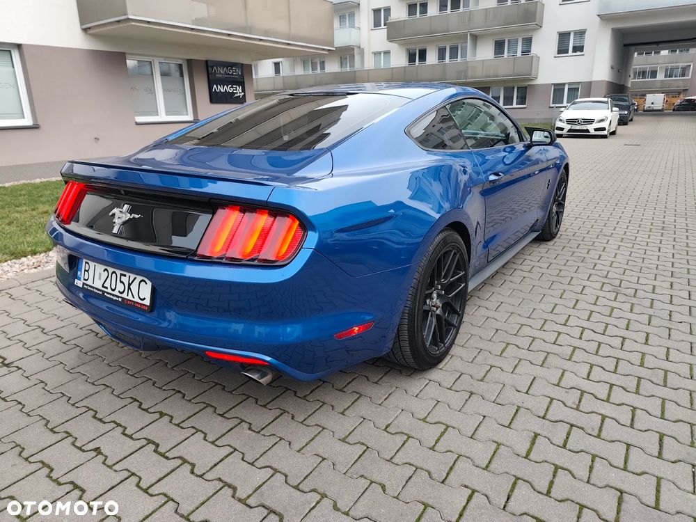 Ford Mustang - 5