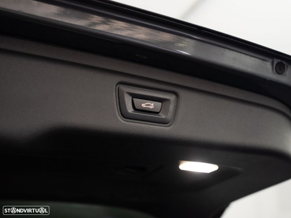 BMW 320 e Corporate Edition Auto - 13