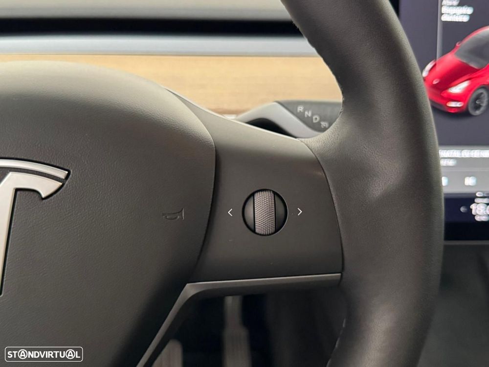 Tesla Model Y Long Range Tração Integral - 19