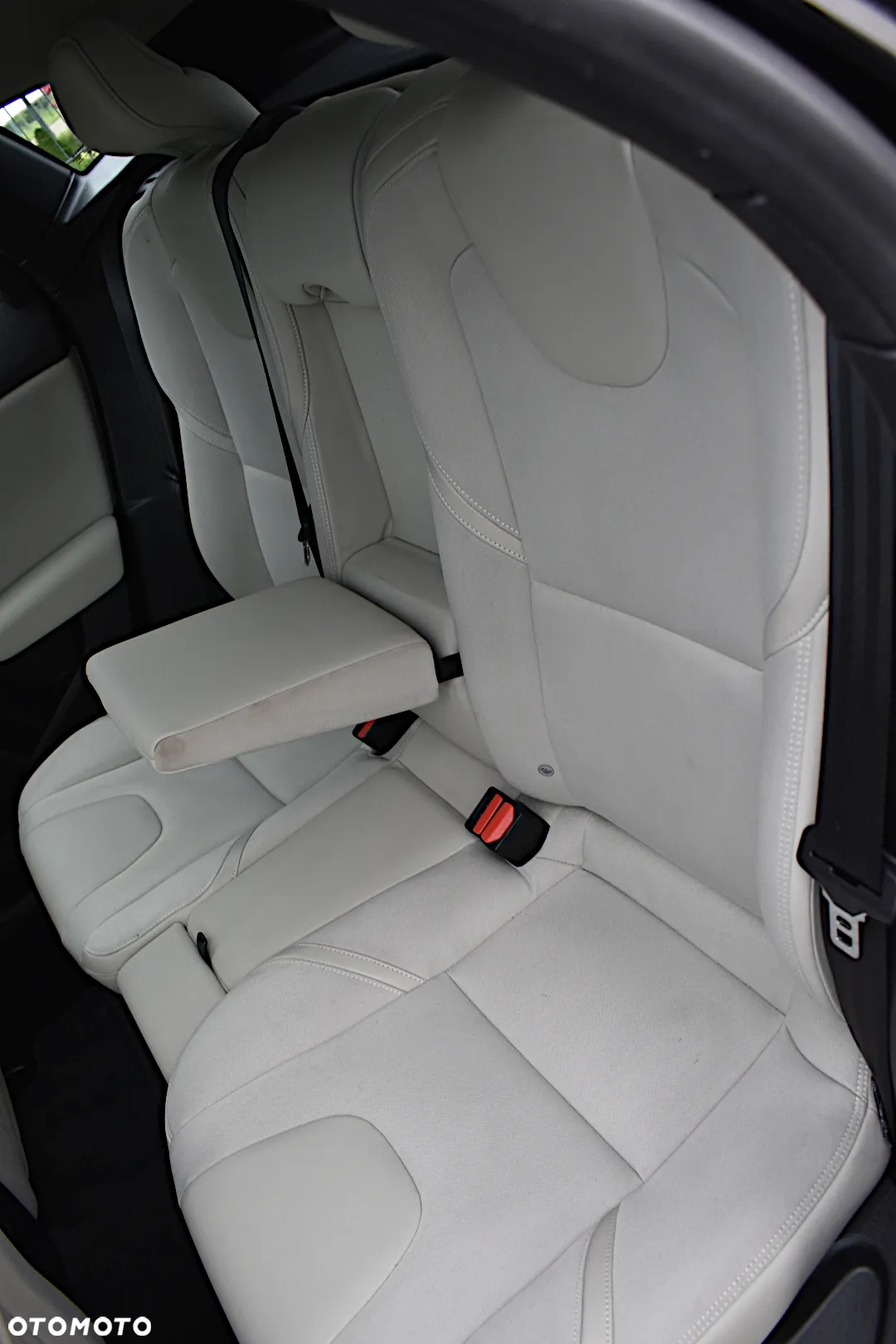 Volvo V40 D2 Momentum - 7