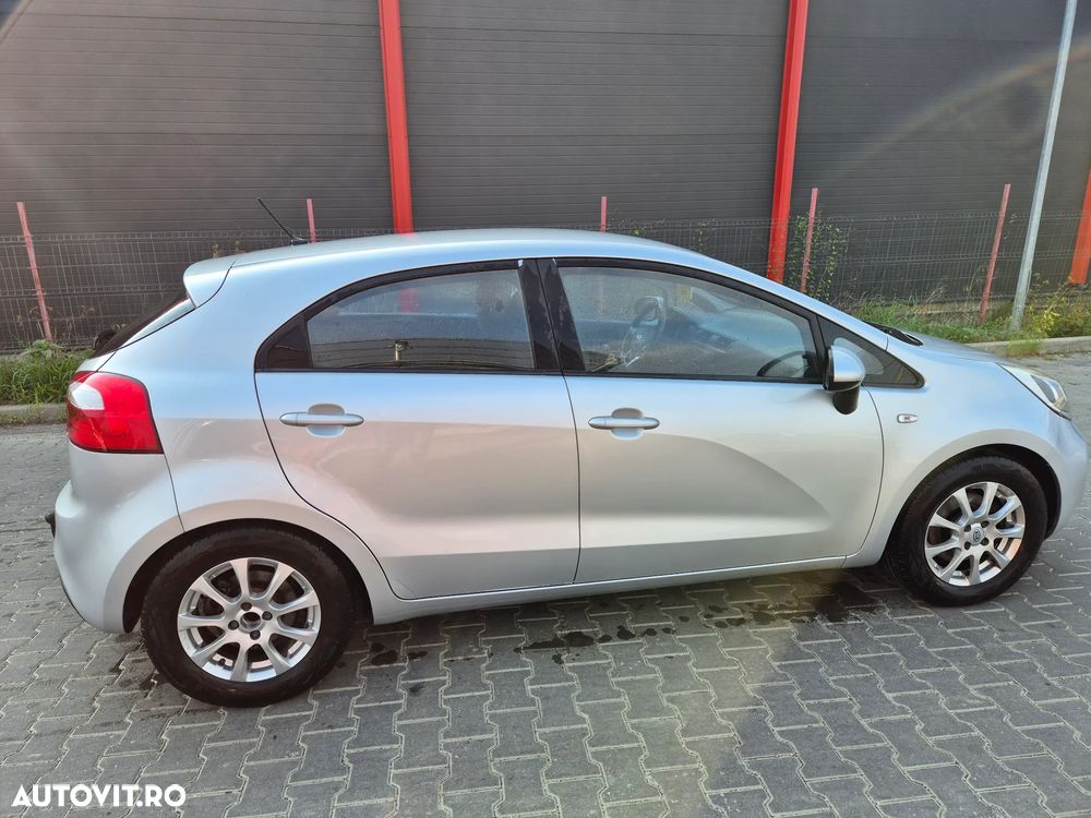 Kia Rio 1.4 Dream-Team Edition - 12