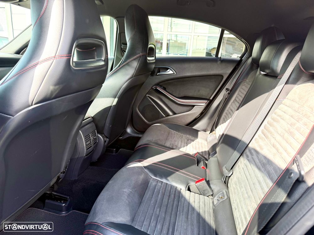 Mercedes-Benz A 180 CDI AMG Line - 14