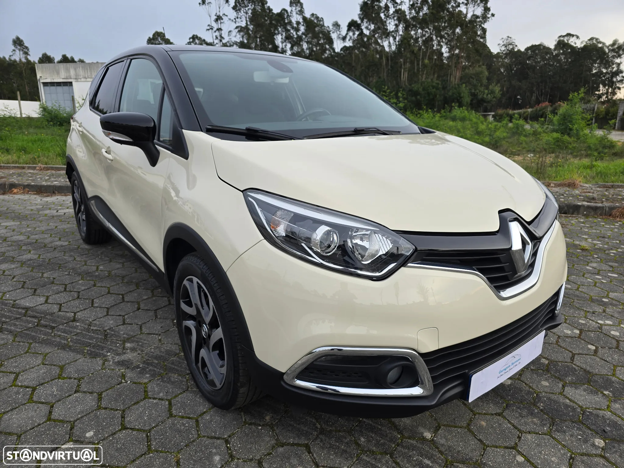 Renault Captur 1.5 dCi Exclusive - 11