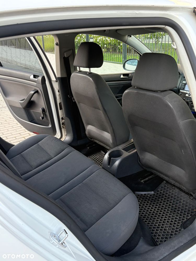 Volkswagen Golf V 1.9 TDI Comfortline - 6