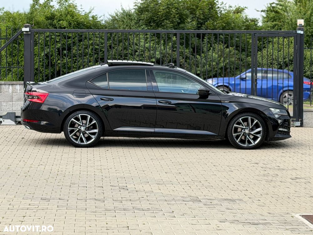 Skoda Superb 2.0 TDI DSG Sportline - 2