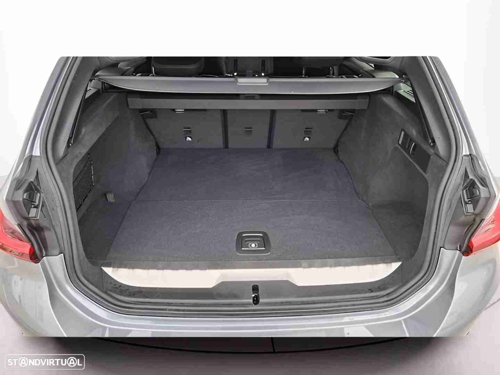 BMW 320 e Touring Auto - 10