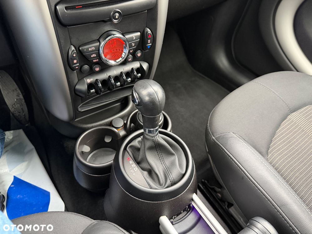 MINI Countryman Cooper D - 25