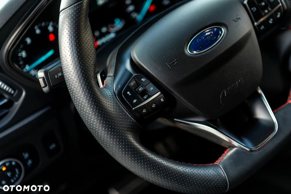 Ford Focus - 21