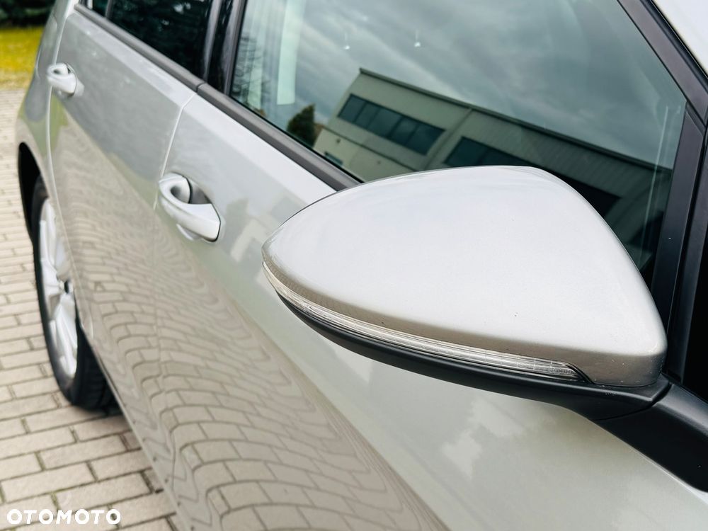 Volkswagen Golf - 15