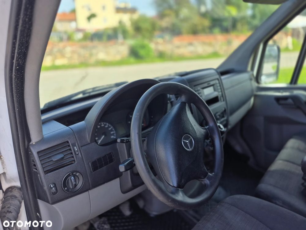 Mercedes-Benz Sprinter - 8