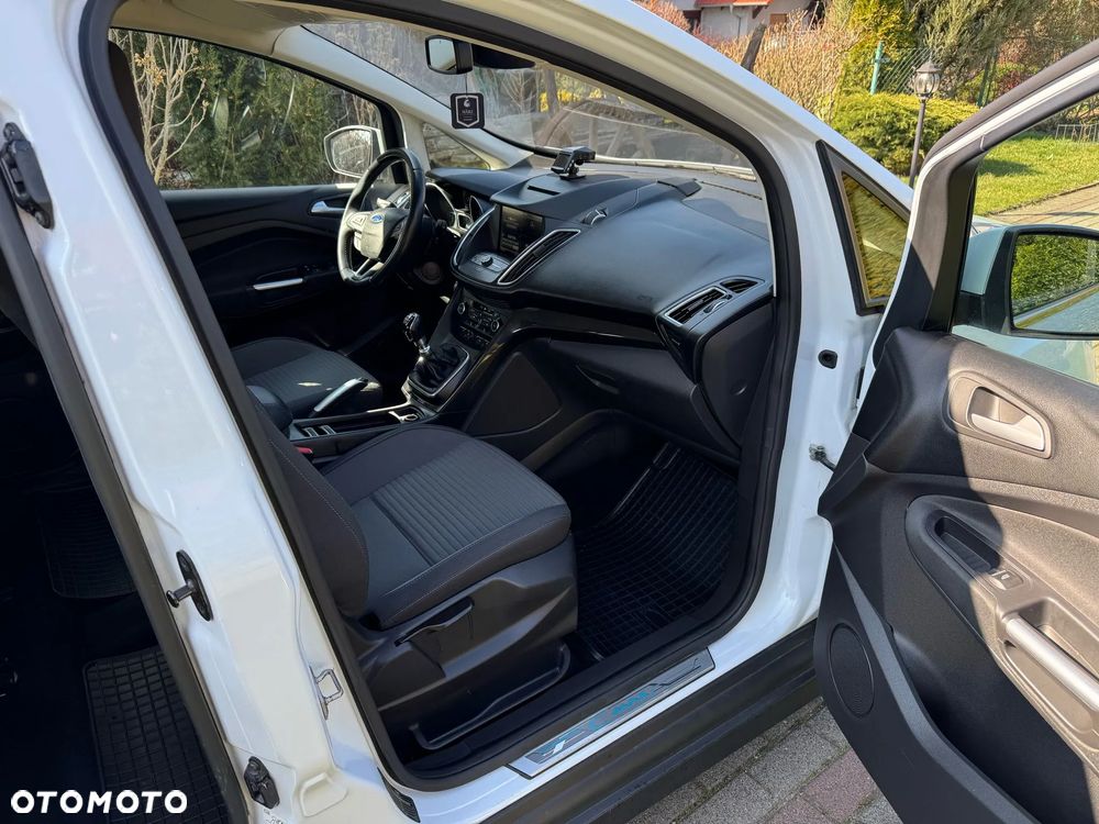 Ford Grand C-MAX - 8