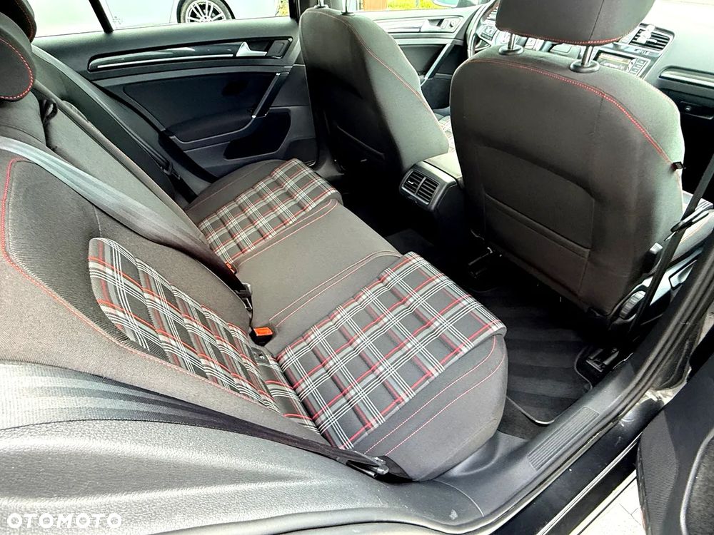 Volkswagen Golf GTI BlueMotion Technology - 24