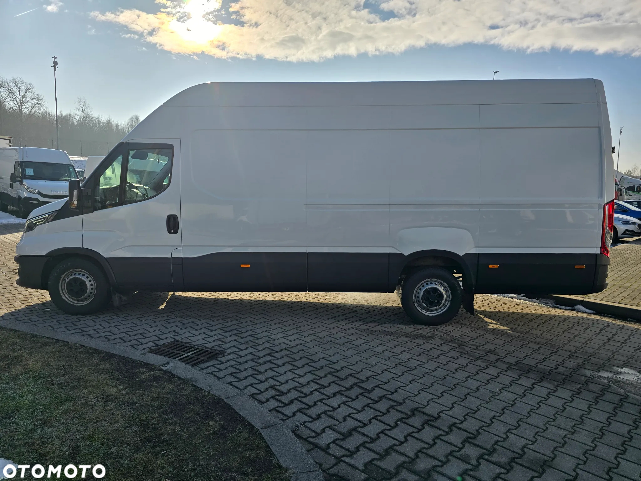 Iveco DAILY 35S18 Furgon Maxi - 9
