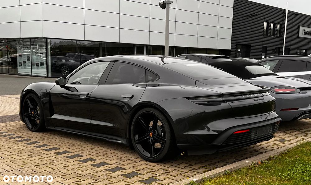 Porsche Taycan 4S Performance Plus - 3