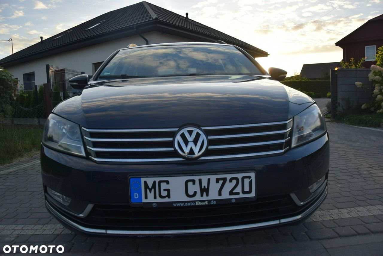 Volkswagen Passat Variant 2.0 Blue TDI SCR Comfortline - 4