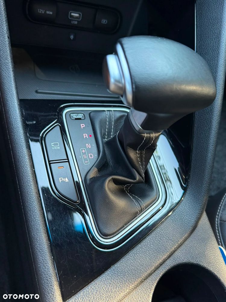 Kia Niro 1.6 GDI HEV 2WD OPF Edition 7 - 22