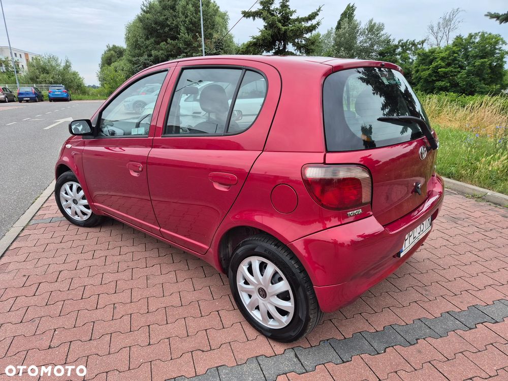 Toyota Yaris - 7