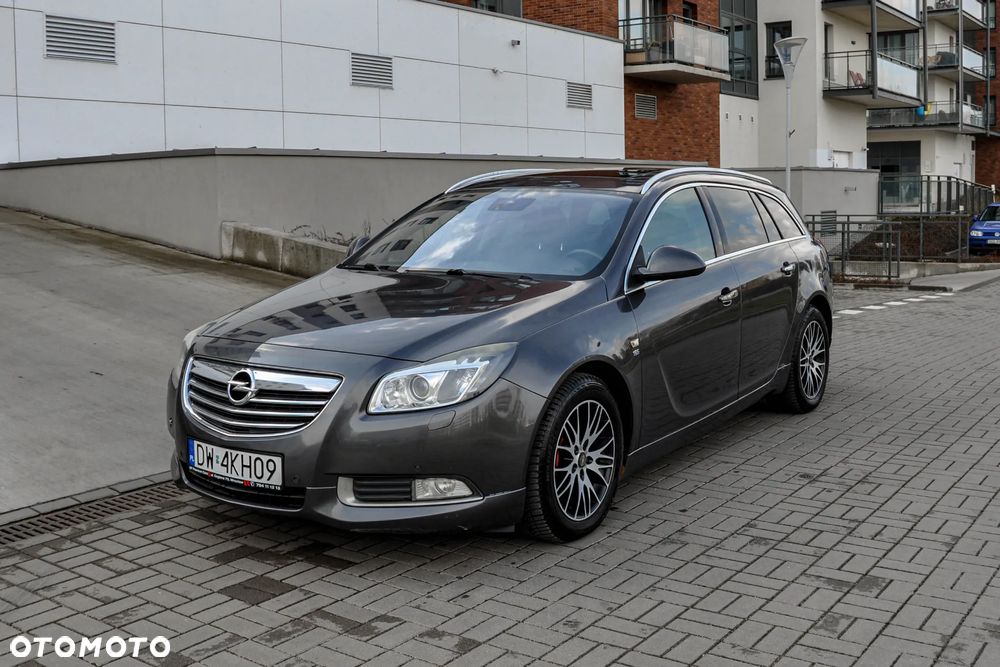 Opel Insignia - 1
