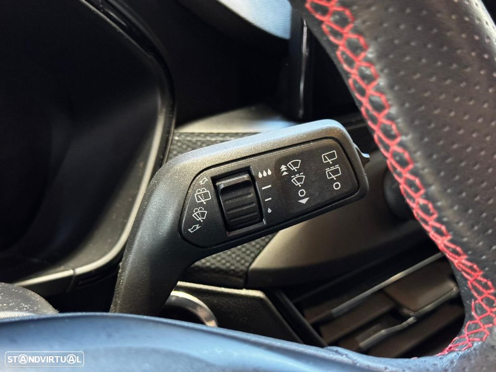 Ford Focus 1.0 EcoBoost MHEV ST-Line - 16