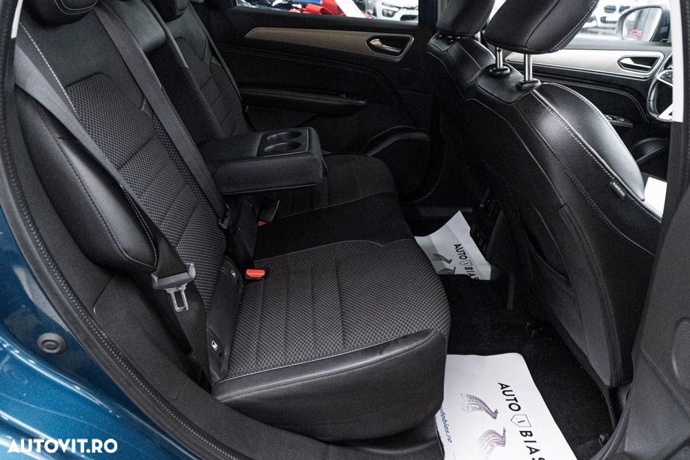 Renault Arkana E-TECH 145 Evolution - 9