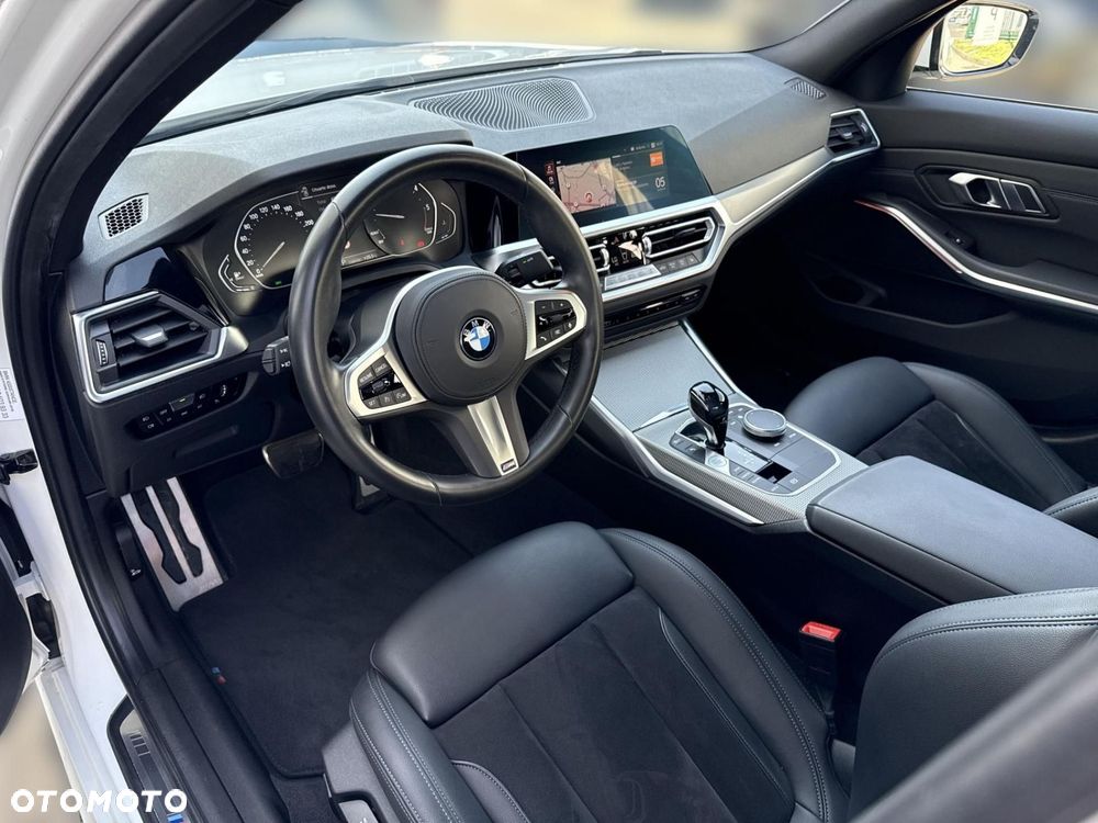 BMW Seria 3 318d M Sport - 5