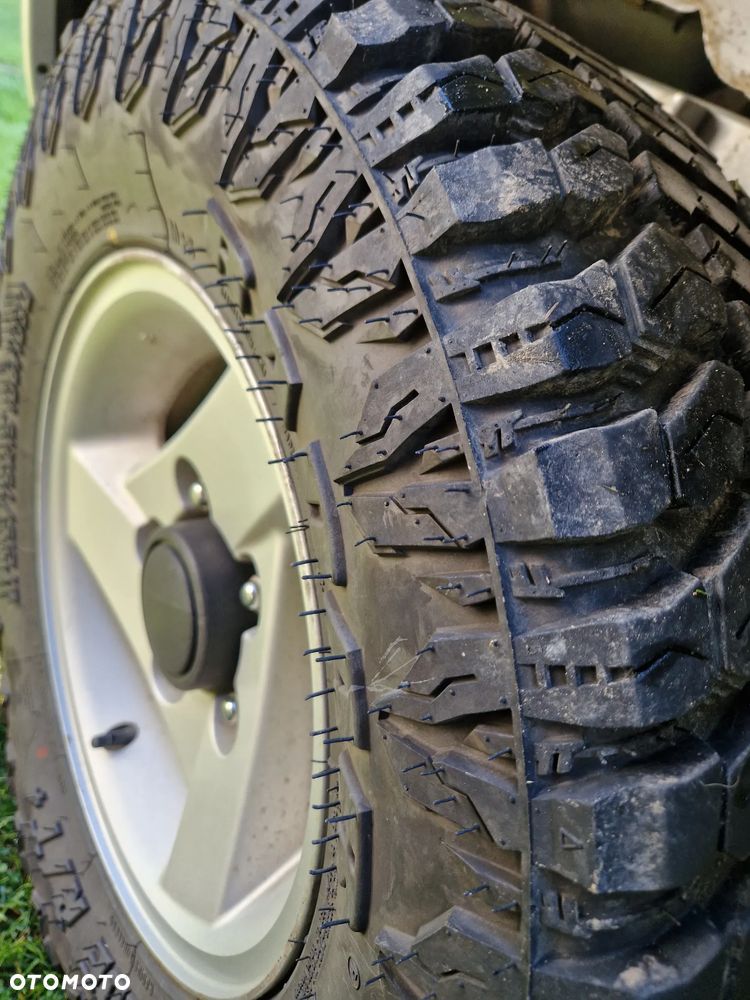 Suzuki Jimny 1.3 - 32