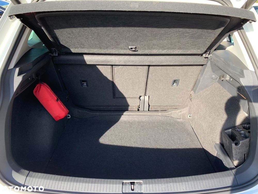 Volkswagen Tiguan - 24