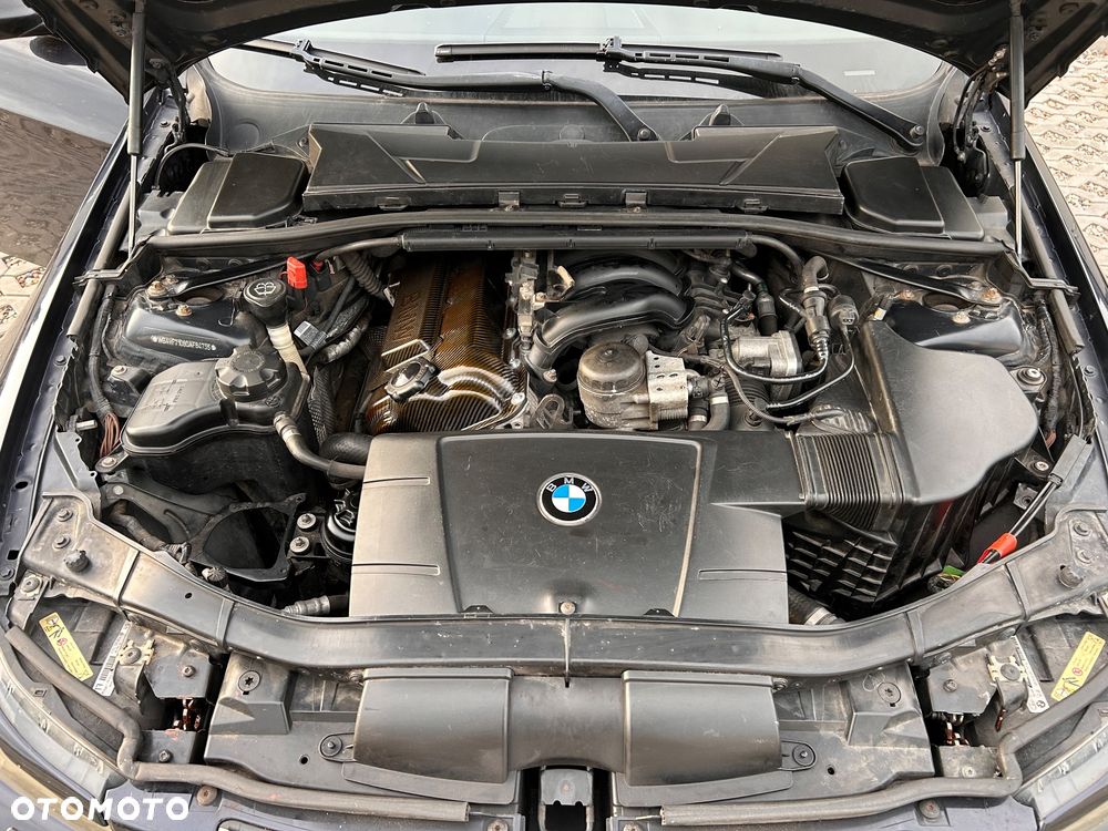 BMW Seria 3 320i - 18