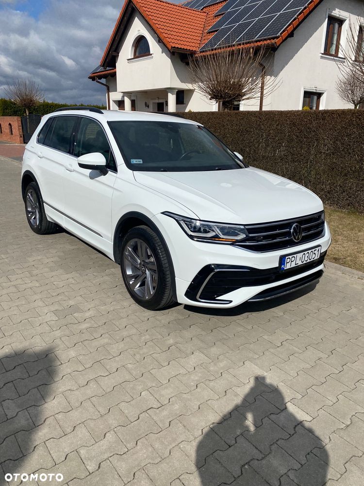 Volkswagen Tiguan - 1
