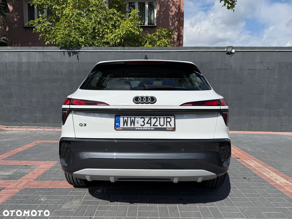Audi Q3 35 TFSI S tronic - 4