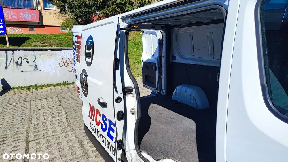 Renault Trafic - 10