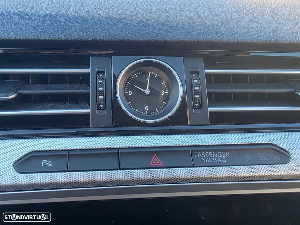 VW Passat Variant 2.0 TDi Highline DSG - 23